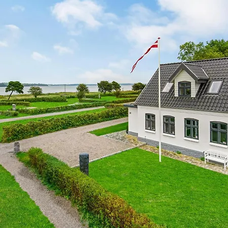 Holiday home Awesome In With House Sea View *