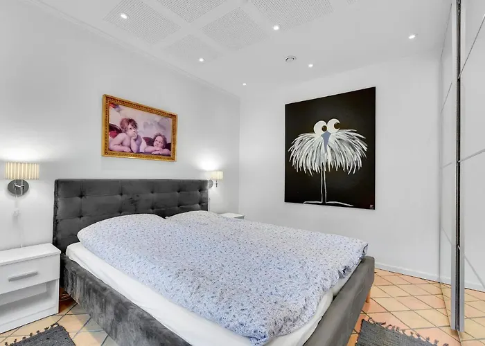 Holiday home Lovely In